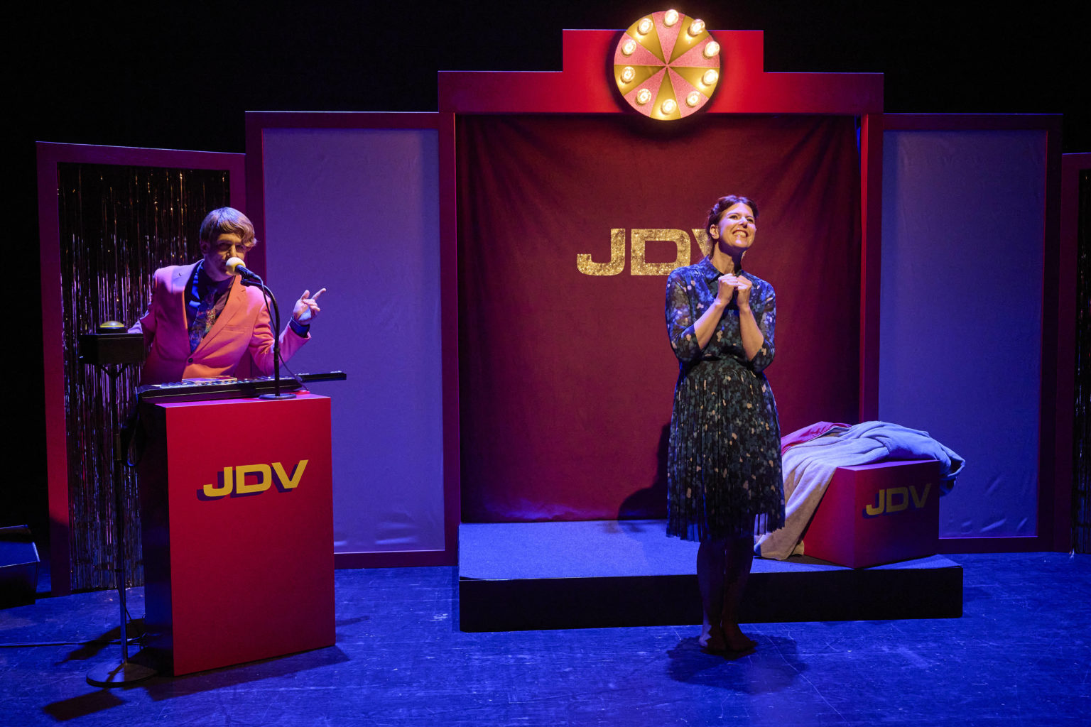 Aime, perd et passe.
Un spectacle espiègle sur la séparation, interprété avec malice et complicité par la comédienne Carine Martin et le musicien Bastien Bron.
Théâtre du Passage.

Neuchatel, 21.10.2024
Photo David Marchon